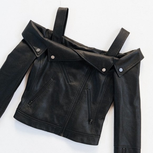 BCBGMAXAZRIA Clyde Cold-Shoulder Faux-Leather Moto Jacket in black size - Picture 3 of 7